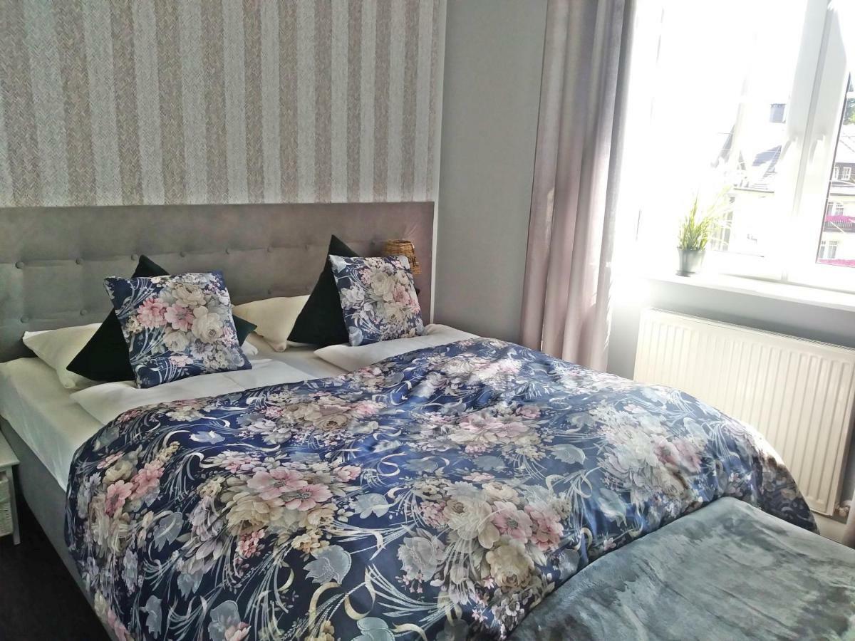 Apartamenty Amika ชกลาร์สกา ปอเรมบา ภายนอก รูปภาพ