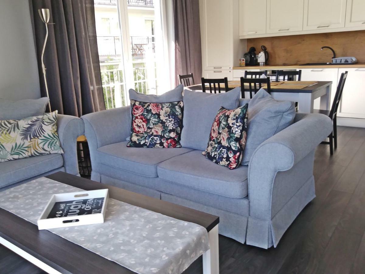 Apartamenty Amika ชกลาร์สกา ปอเรมบา ภายนอก รูปภาพ