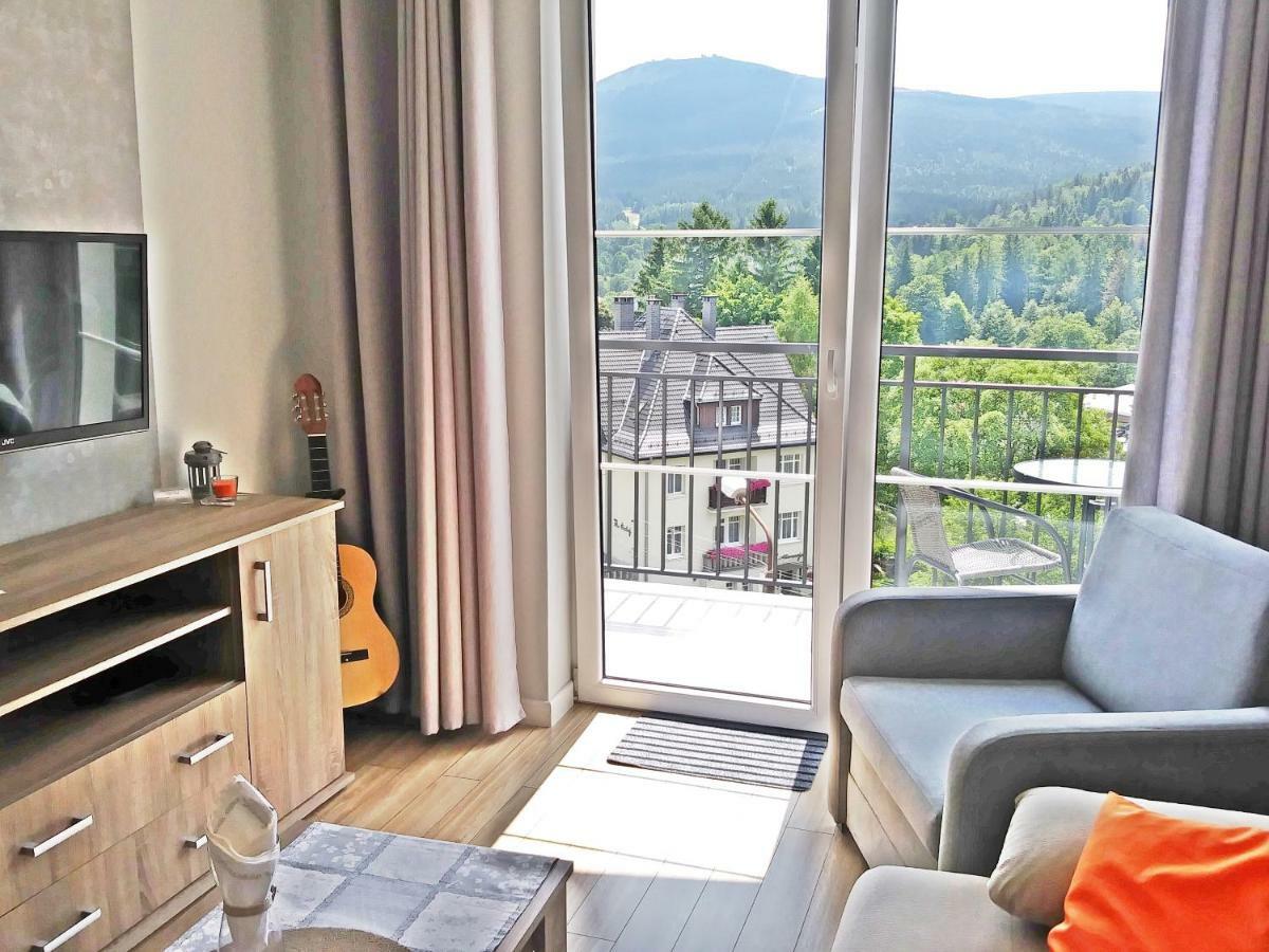 Apartamenty Amika ชกลาร์สกา ปอเรมบา ภายนอก รูปภาพ